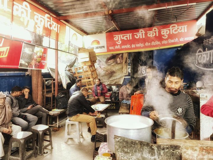 Kutia famous Tea and Maggie point in Meerut .